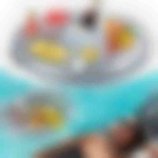 Puikus pripučiamas padėklas gėrimams baseine | FLOATPLATI